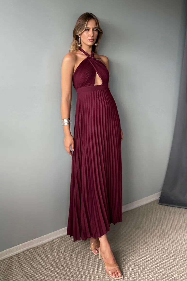 Dark Burgundy Pleated Cut Out Accessory Detailed Chiffon Midi Lined Dress  Trendyol : Party Dresses : VogaCloset Oman