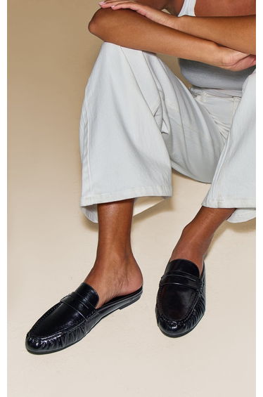Black Ruched Round Toe Loafer Mule