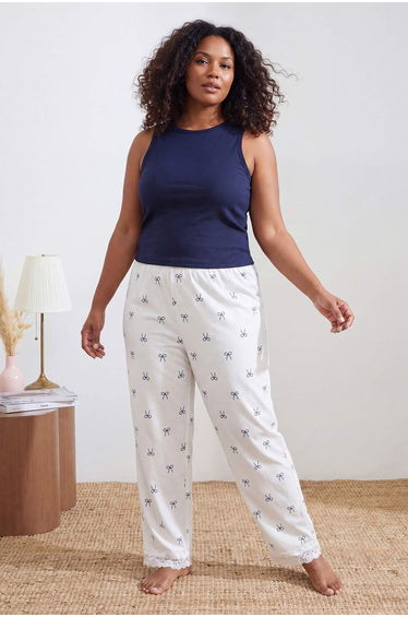 White-Navy Blue Ribbon Patterned Knitted Large Size Pajama Set
