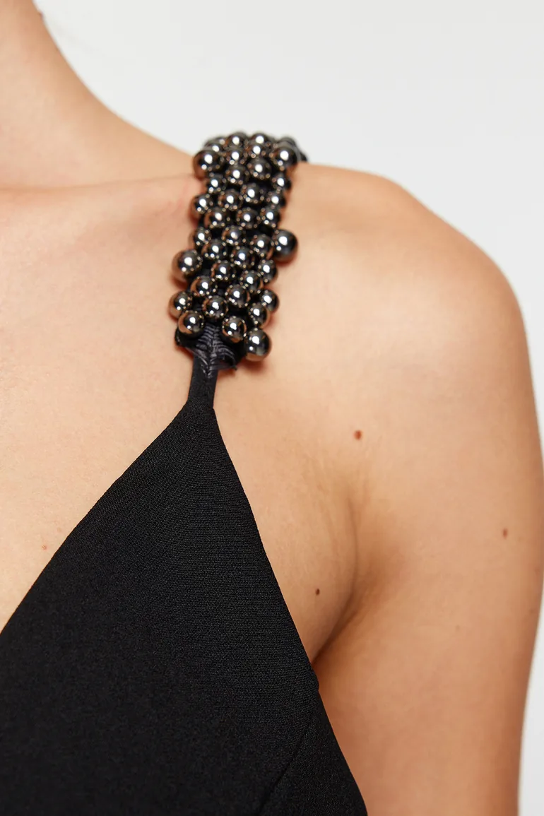 Black Fitted Evening Dress with Woven Accessories - 4