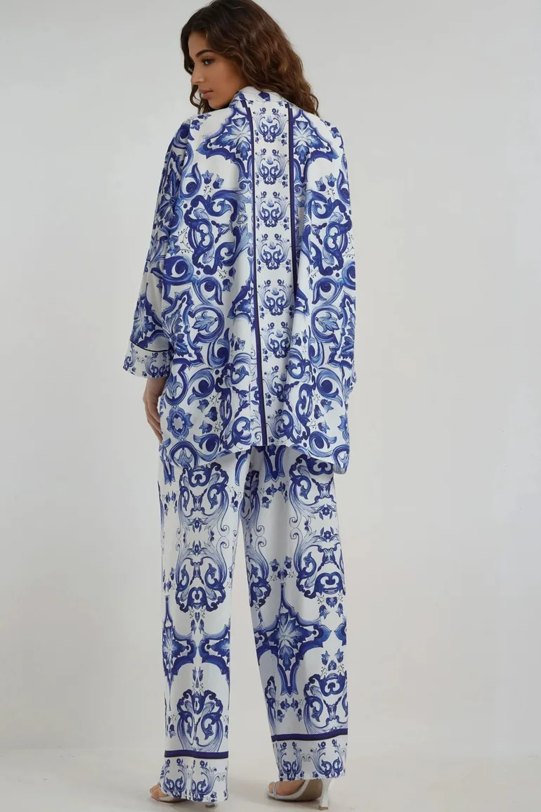 Two-Piece Set with Flowering Pattern - 2