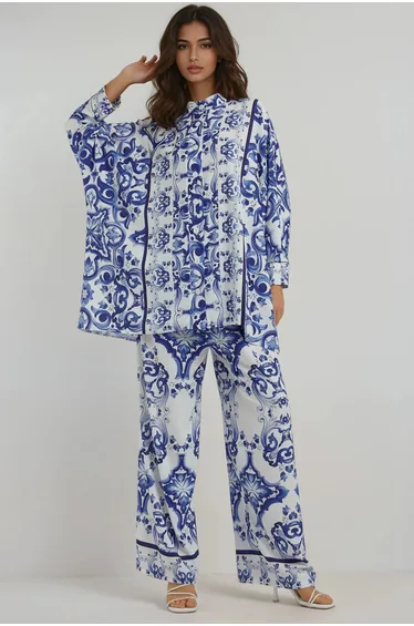 Two-Piece Set with Flowering Pattern