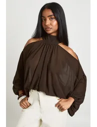 بلوزة بوهو شيفون بني بفتحة بأكمام طويلة - 1