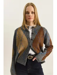 LUCCI Argyle Pattern Crew Neck Cardigan - 1