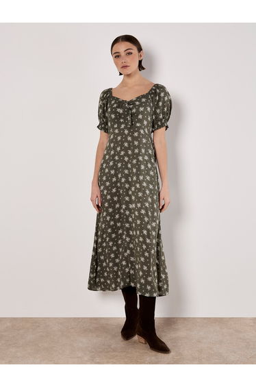 Silhouette Floral Milkmaid Maxi Dress