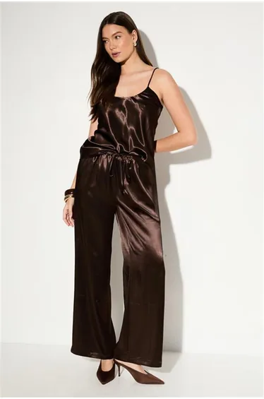 Textured Satin Open Back Cami