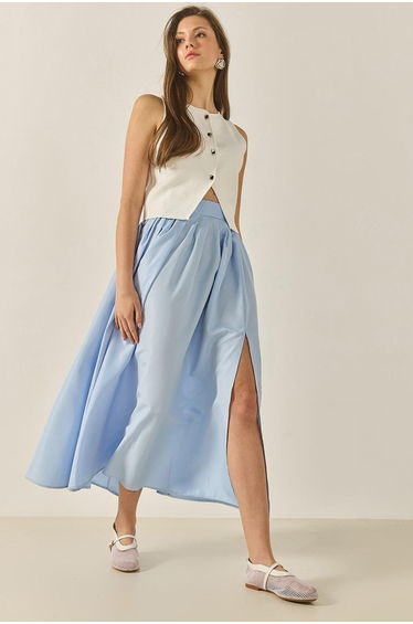 Women's High-Waisted Flared Skirt with Slit