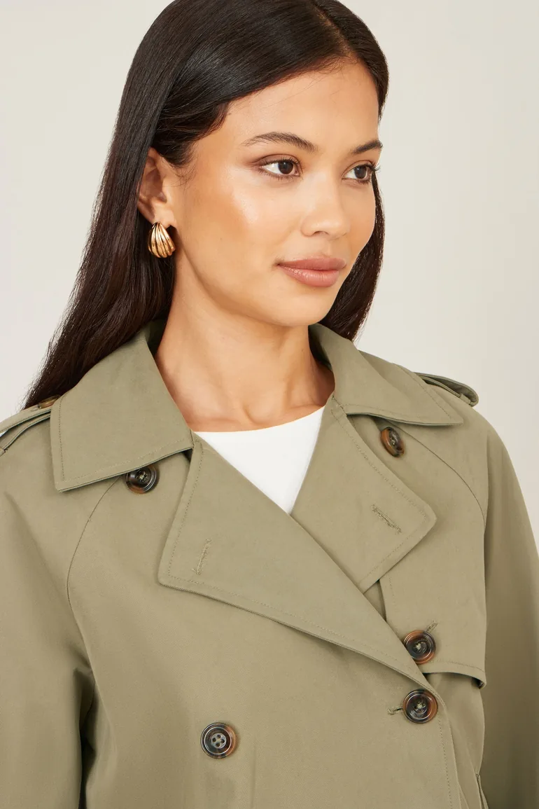 Yumi Green Cropped Trench Jacket With Pockets and Check Lining - 4