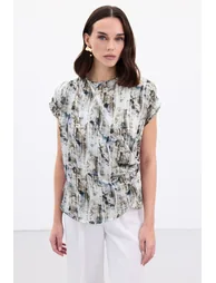 Pleated Sleeveless Blouse