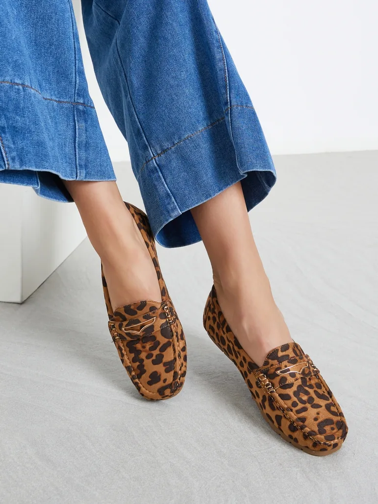 Women Brown Leopard Print Loafers