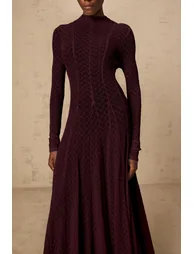Athena wavy-pattern lace maxi dress in Red - 4