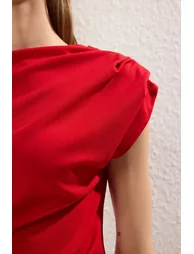 Red Gathered/Draped Detailed Flowy Asymmetric Collar Knitted Blouse - 2