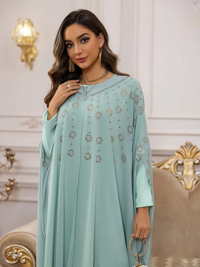 طقم فستان و عباية مزين بأحجار - أخضر - 4