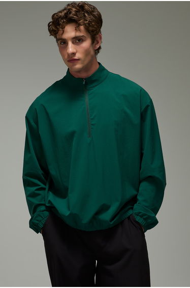 Man Active Oversized Boxy Half Zip Golf Windbreaker - forest