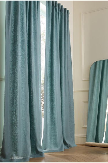 Private Curtain in Lined Washed Linen with Concealed Tabs