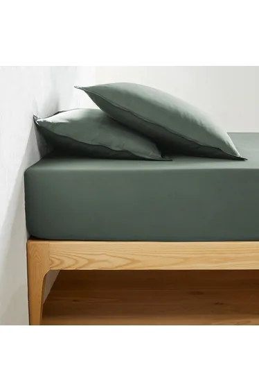 شرشف سرير قطن ساتان مغسول سادة بحواف مطاطية
