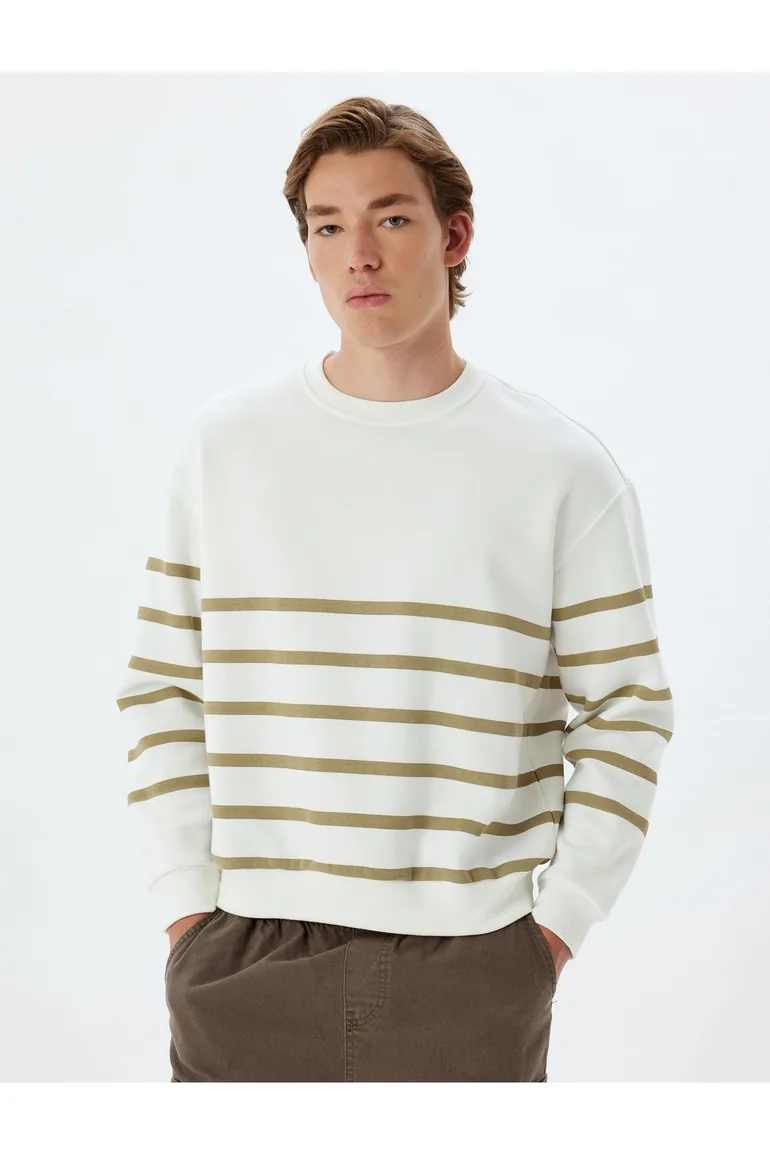 سويتشيرت كوتون أبيض بأكمام طويلة - 2