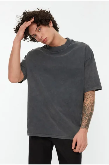 T-Shirt - Gray - Relaxed fit