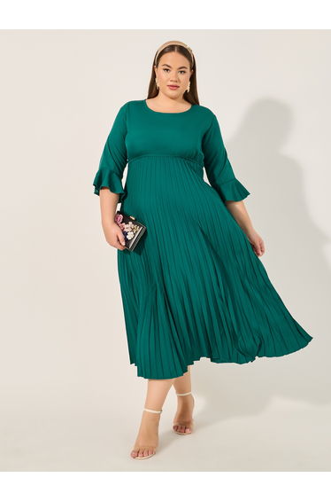Plus Size Solid Accordion Pleated A-Line Maxi Dress