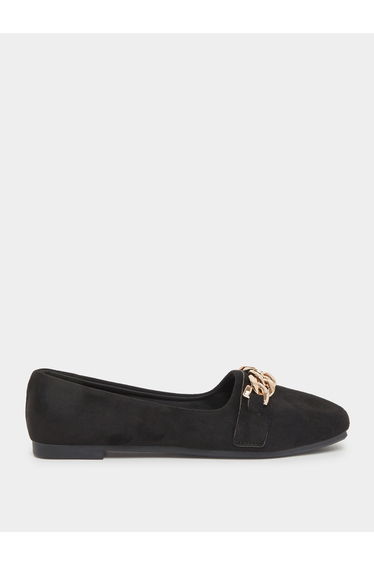 Solid Metal Chain Detail Flat Shoes