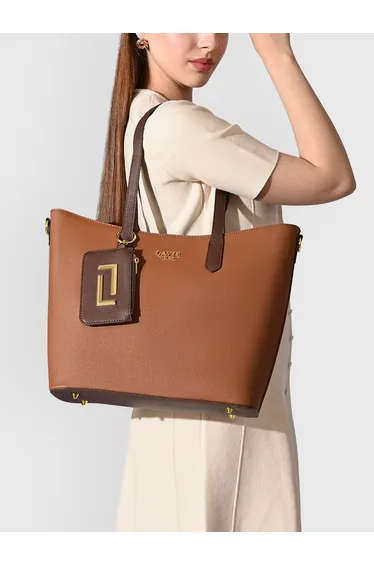 حقيبة كتف باللون البني