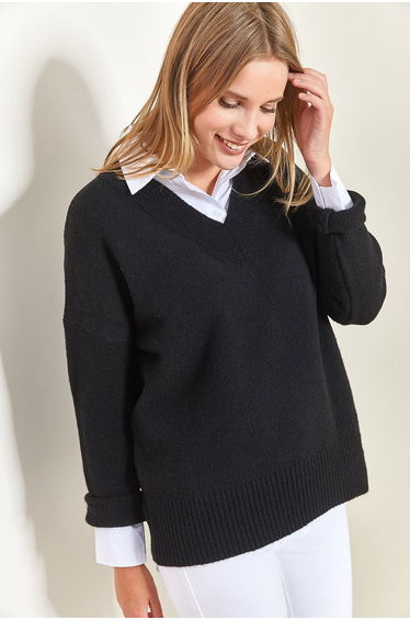 Women's V-Neck Knitwear Sweater