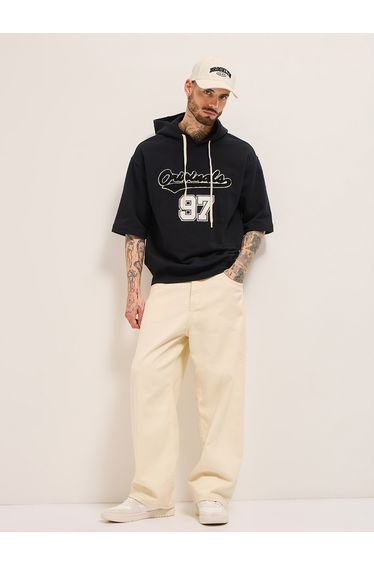 Men Embroidered Patch Cotton Hoodie