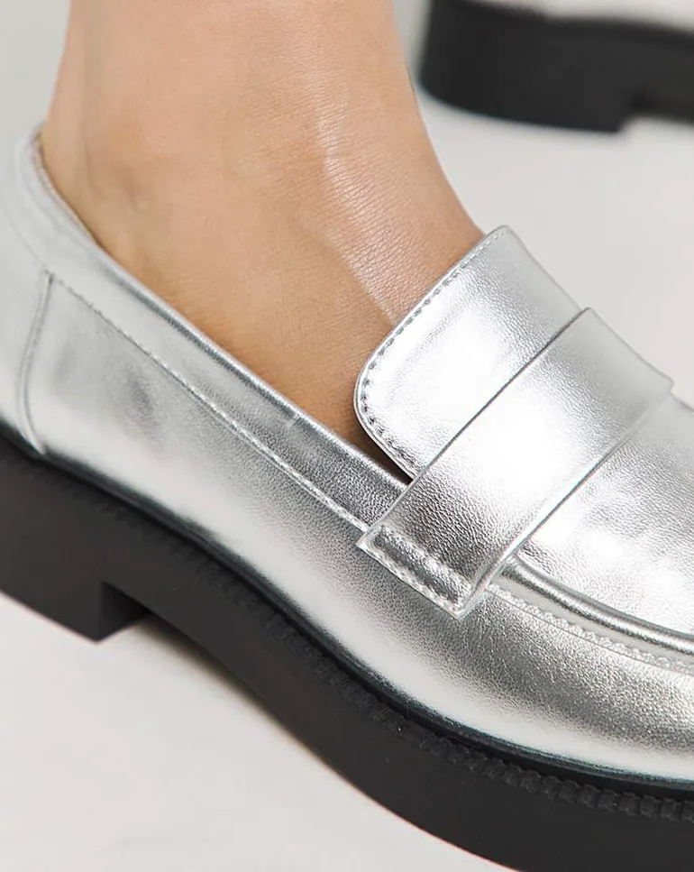 حذاء لوفر سادة - قالب عريض - 3