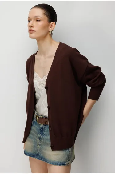 MIXRAY Long Ribbed Knitwear Cardigan with V-neck and Button Closure