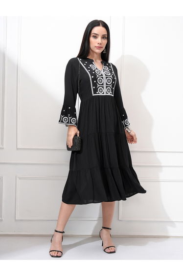 Women Embroidered Long Sleeves A-Line Midi Dress