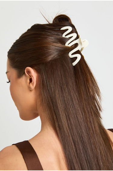White Wavy Claw Clip - white