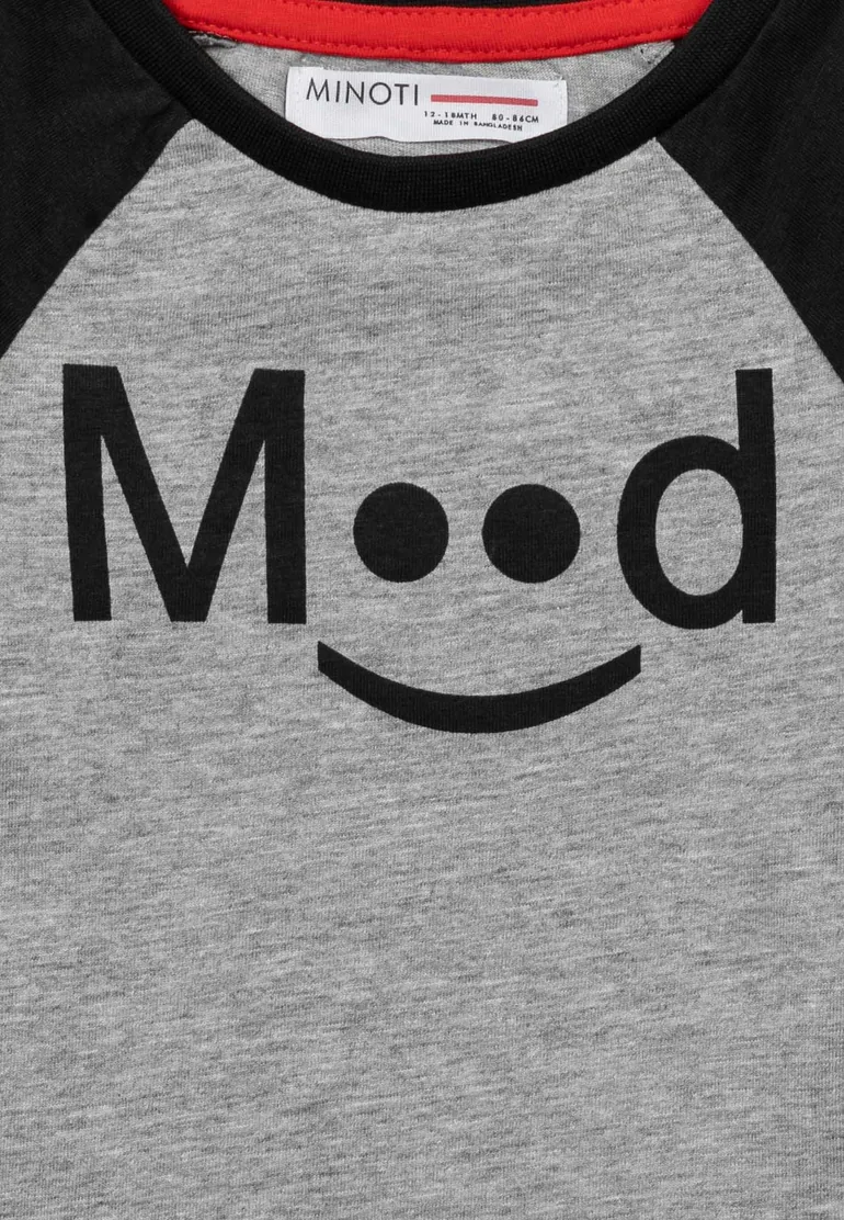 Boys T-shirt with contrast sleeves - 2