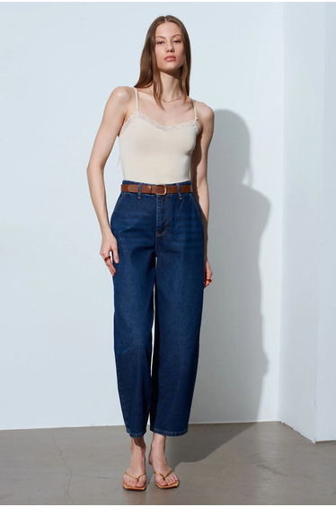 Dilvin Slim Fit Sleeveless V-Neck Cami Blouse