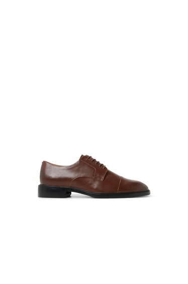 Desmarais / Lace Ups