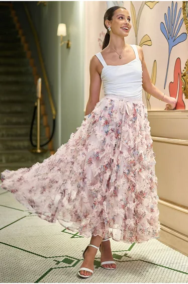 تنورة  شيفون متعدد الالوان بطبعة أزهار