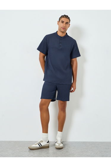 Men's Solid Textured Half-button Neck Short Sleeve Top and Shorts Set