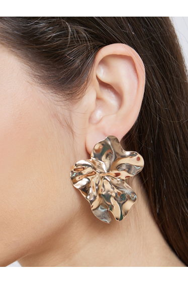 Textured Leaf Design Earrings