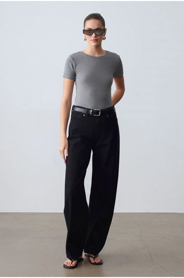 DILVIN Women's Slim Fit Crew Neck T-Shirt