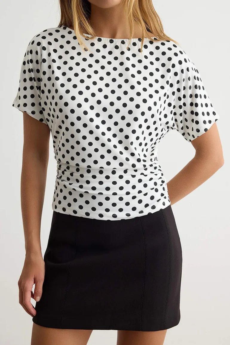 Ecru Polka Dot Fitted Crew Neck Low Sleeve Short Stretch Knitted Blouse - 2