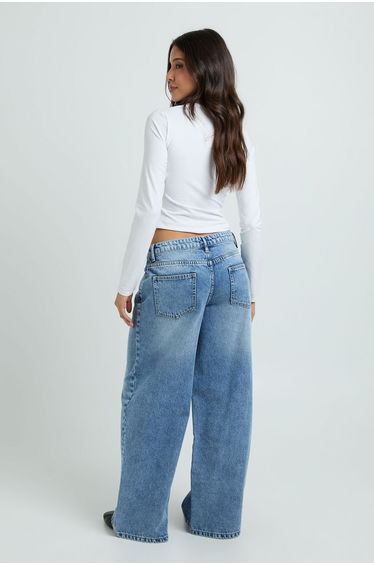 Mid Waist Loose Fit Wide Leg Jean - vintage wash product thumbnail 2