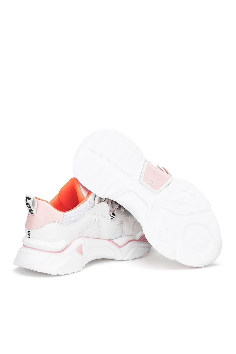 Sneakers - White - Flat - 5