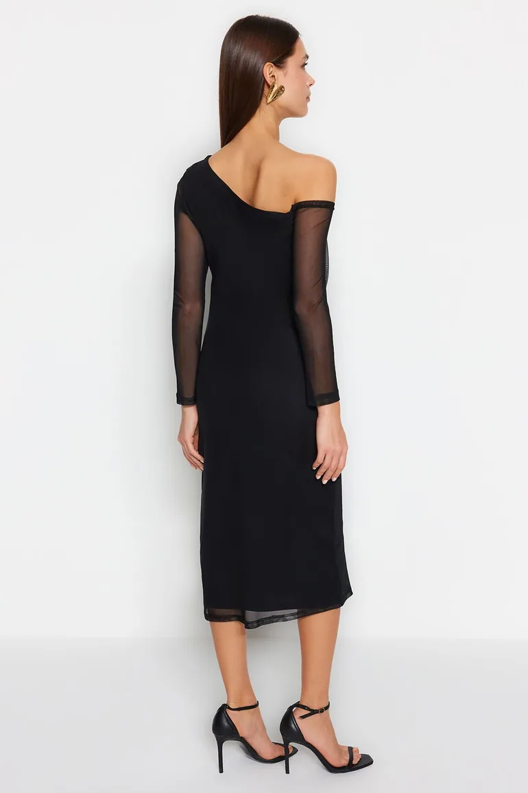 Black Abstract Lined Asymmetrical Collar Knitted Dress - 1