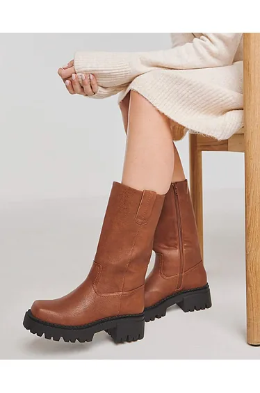 بوت بطول الركبة باللون البني - للمقاسات العريضة جدا