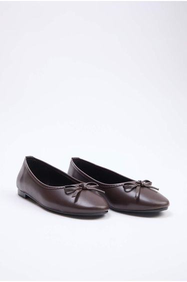 Brown Bow Detailed Almond Toe Women's Ballerina Flats