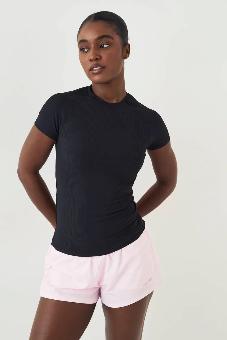 DSGN Studio Sculpt Rib Short Sleeve Top - black