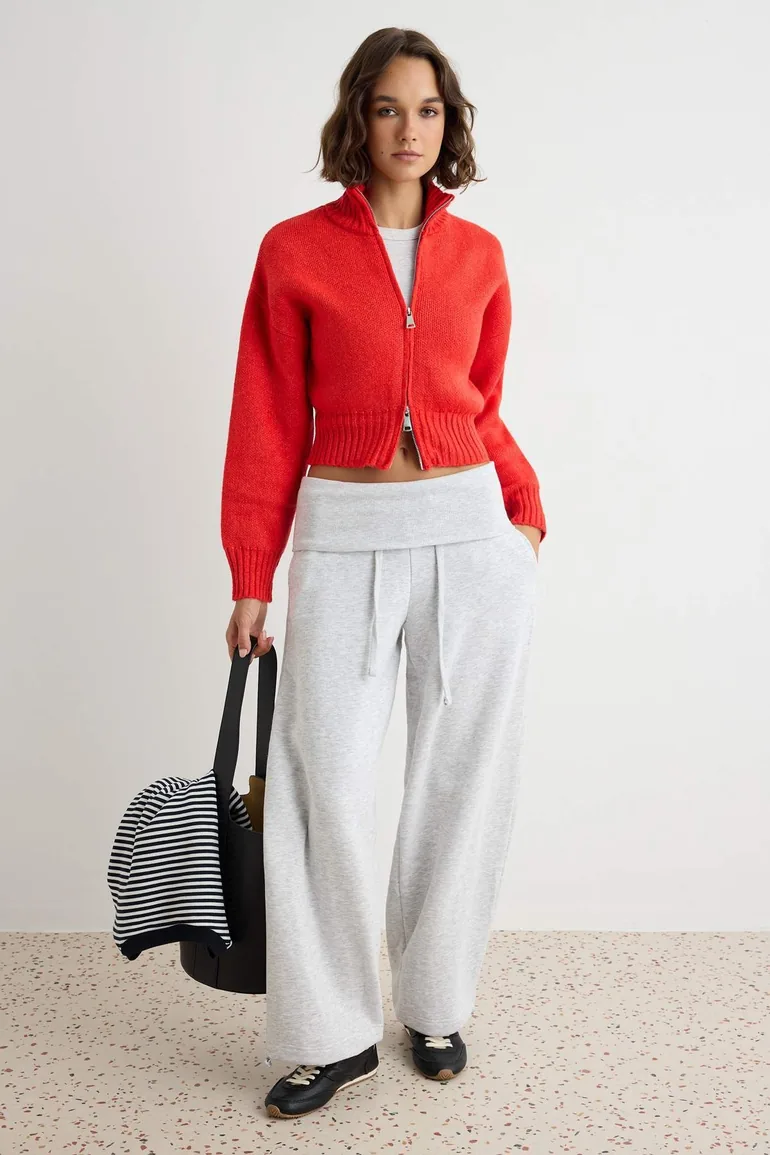 Red Stand-Up Collar Crop Waist-Fitted Knitwear Cardigan