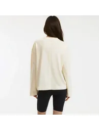 Crew Neck T-Shirt with Long Sleeves - 3