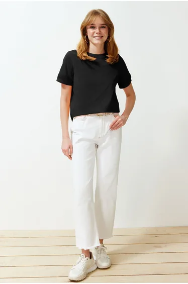 Black Accessory Detail Basic/Regular Pattern Knitted T-Shirt