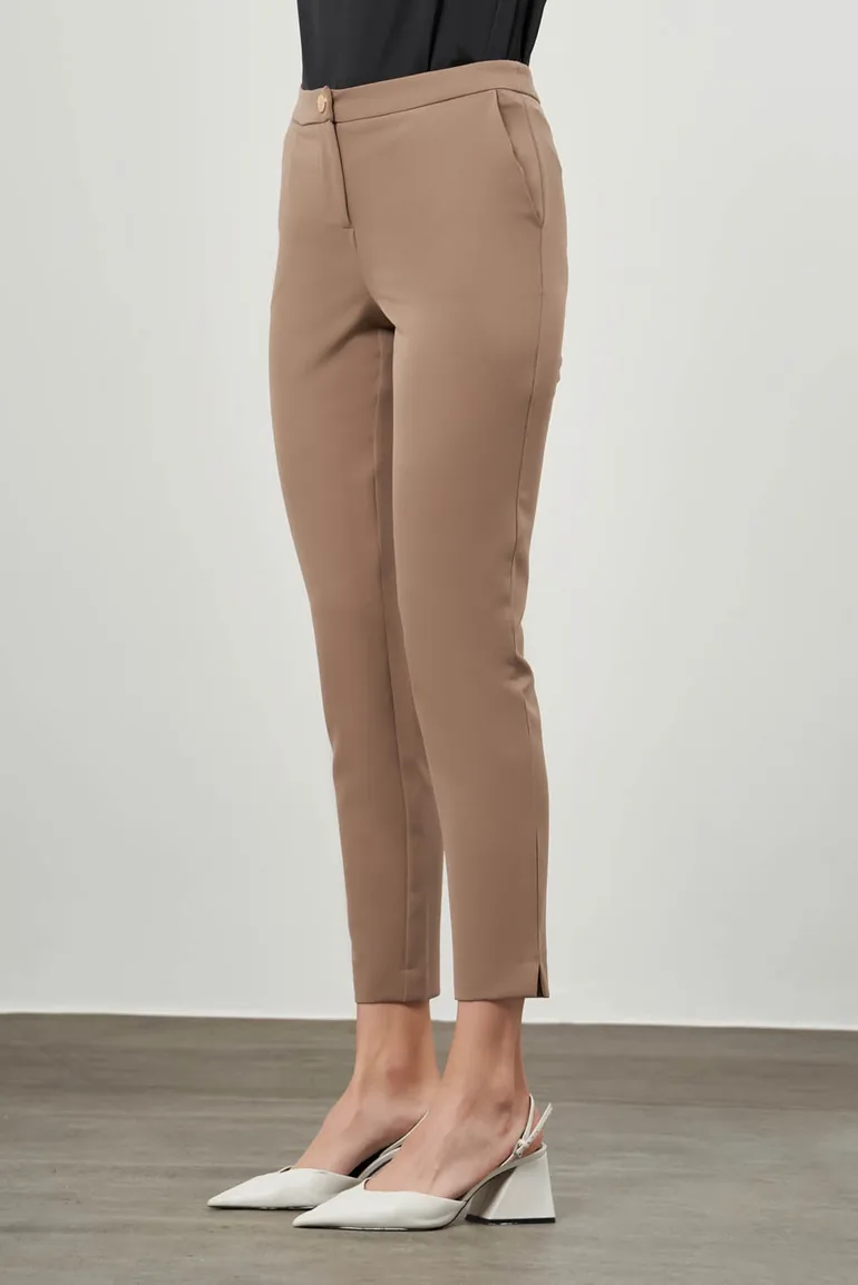 Mizalle Basic Short Leg Classic Fabric Trousers - 3
