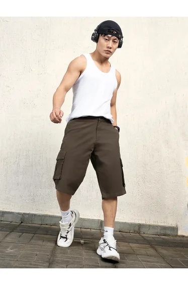 Relaxed Fit Cargo Shorts with Pockets